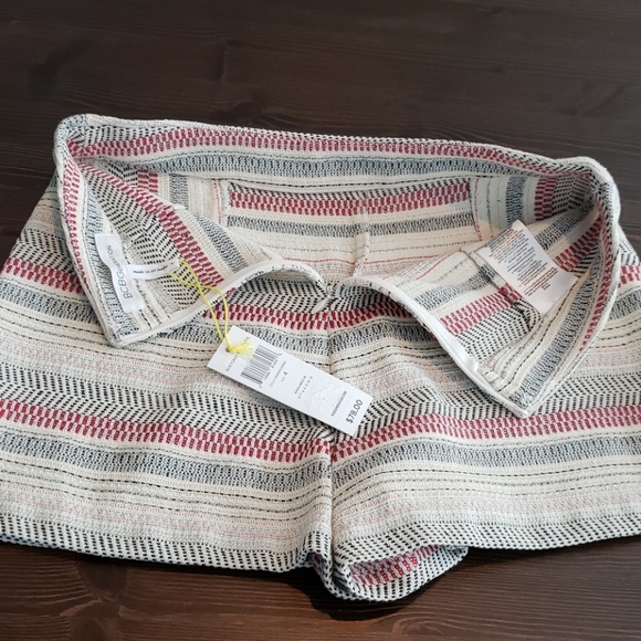 BCBG Generation Shorts - Picture 4 of 6